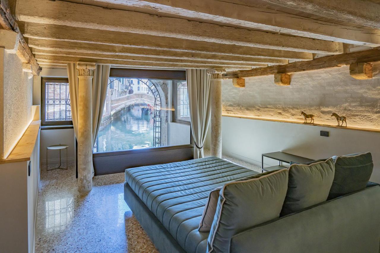 Corte Rubbi 1 A True Canal-side Experience Apartment Venedig